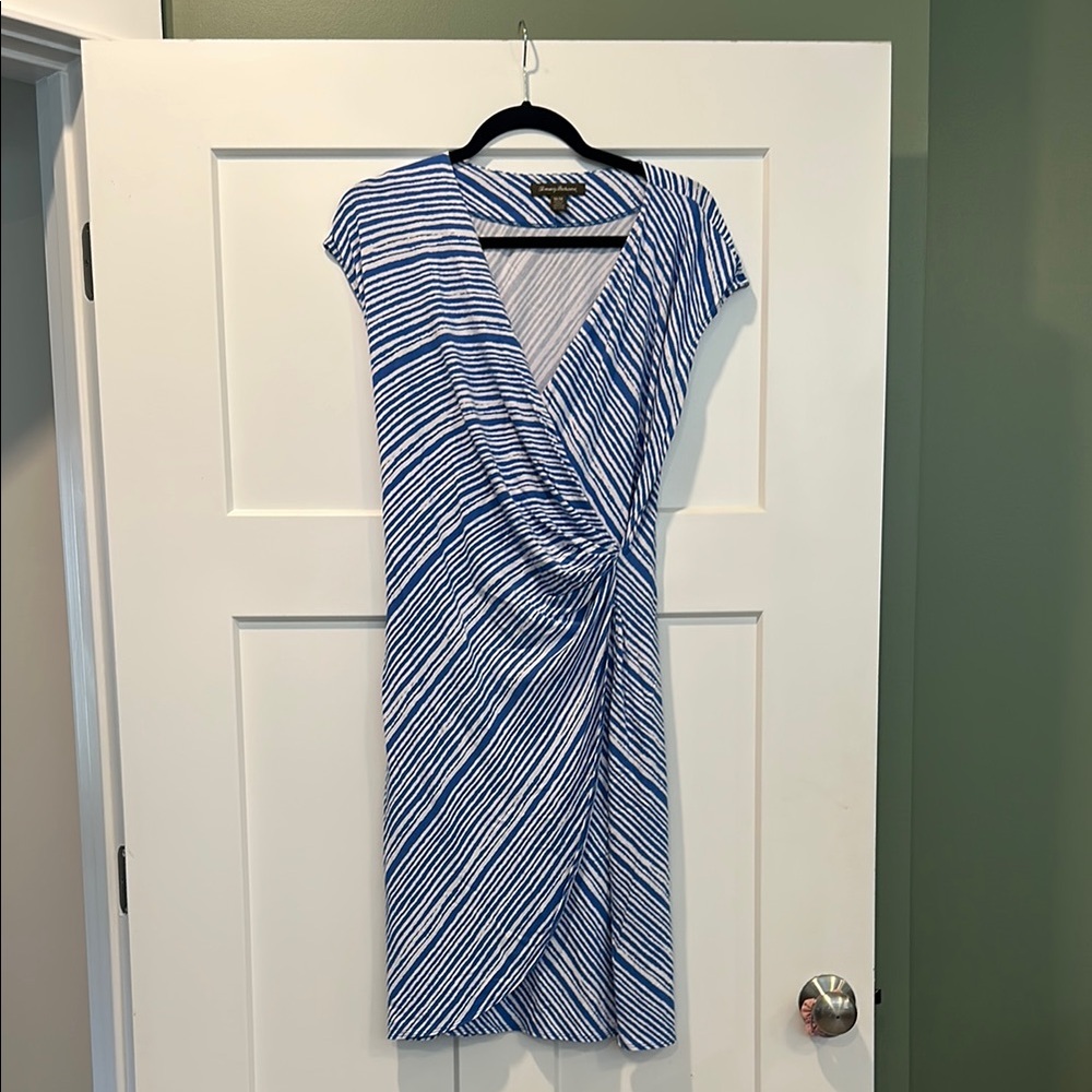 Tommy Bahama Clara dress Blue and White size medium